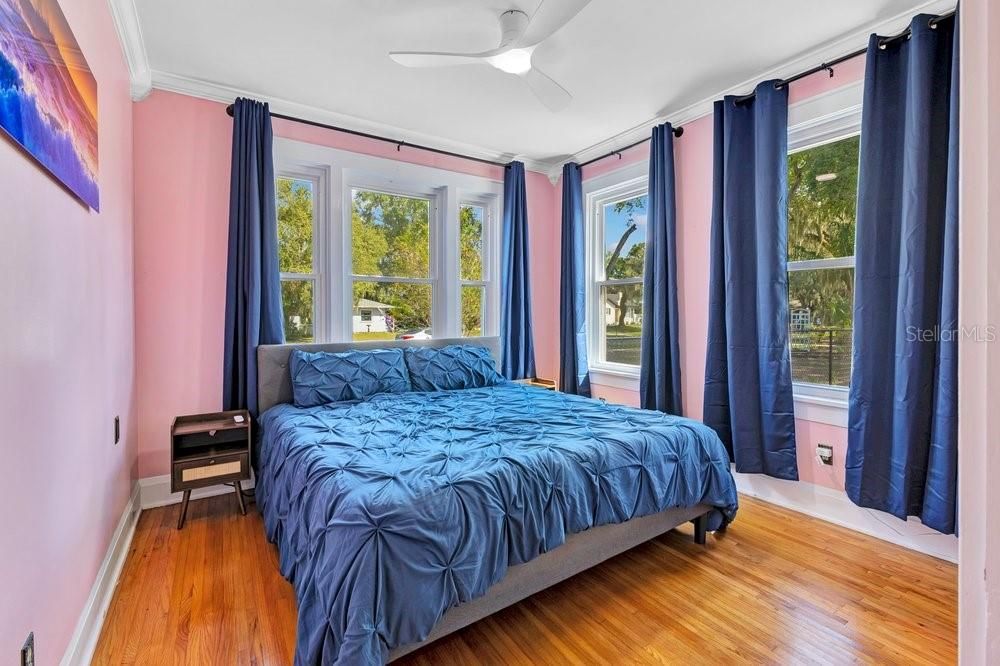 En Venta: $260,000 (2 camas, 1 baños, 1358 Pies cuadrados)