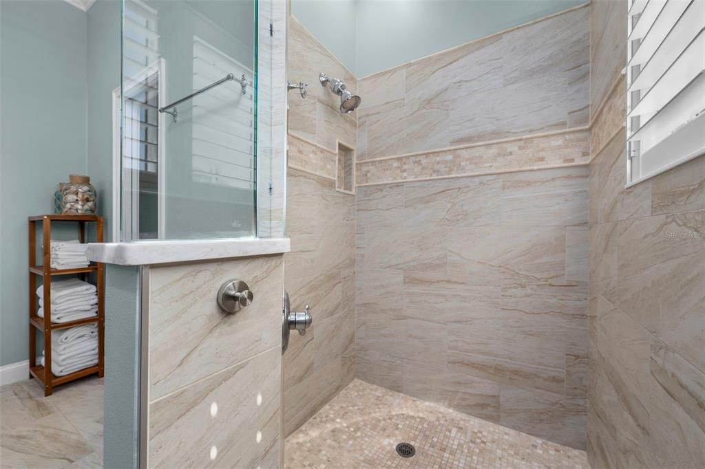 For Sale: $825,000 (3 beds, 2 baths, 2089 Square Feet)