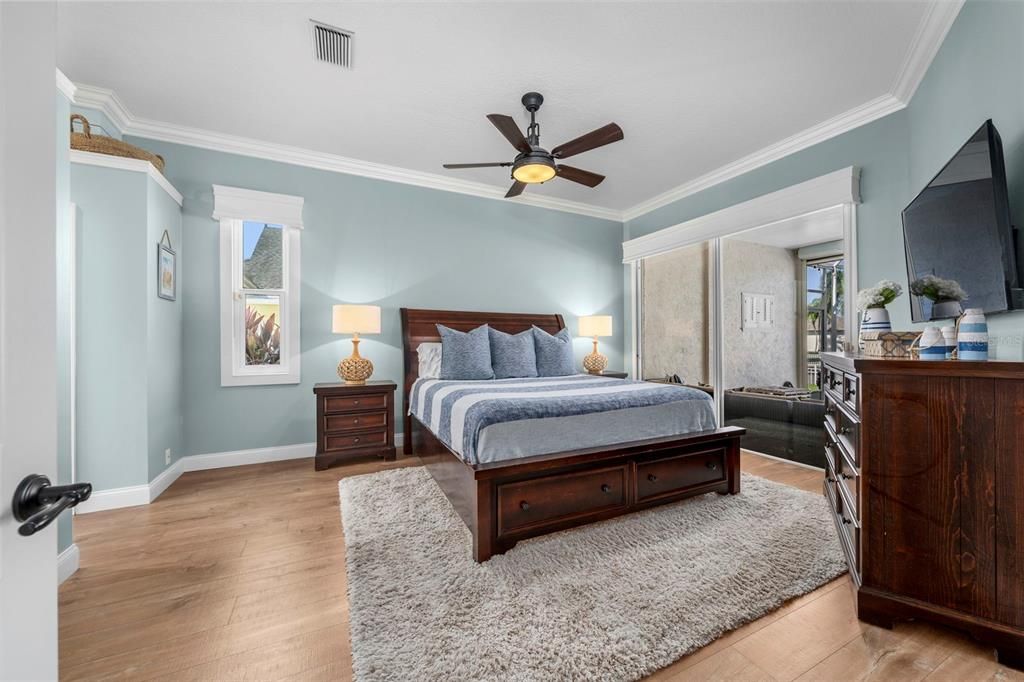 For Sale: $825,000 (3 beds, 2 baths, 2089 Square Feet)