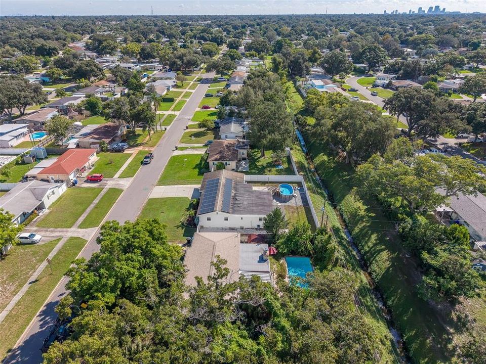 En Venta: $640,000 (4 camas, 2 baños, 1846 Pies cuadrados)