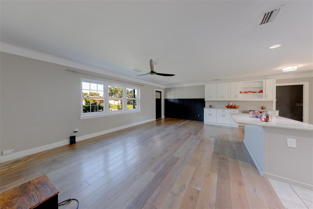 En Venta: $640,000 (4 camas, 2 baños, 1846 Pies cuadrados)