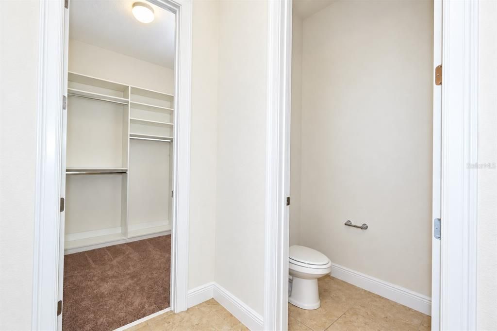 For Sale: $1,189,000 (5 beds, 4 baths, 4999 Square Feet)