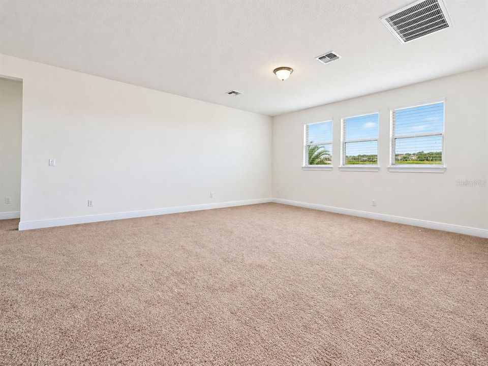 For Sale: $1,189,000 (5 beds, 4 baths, 4999 Square Feet)