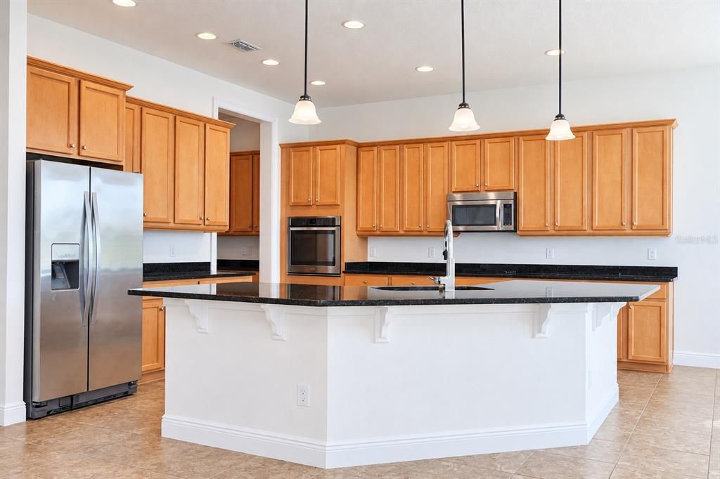 For Sale: $1,189,000 (5 beds, 4 baths, 4999 Square Feet)