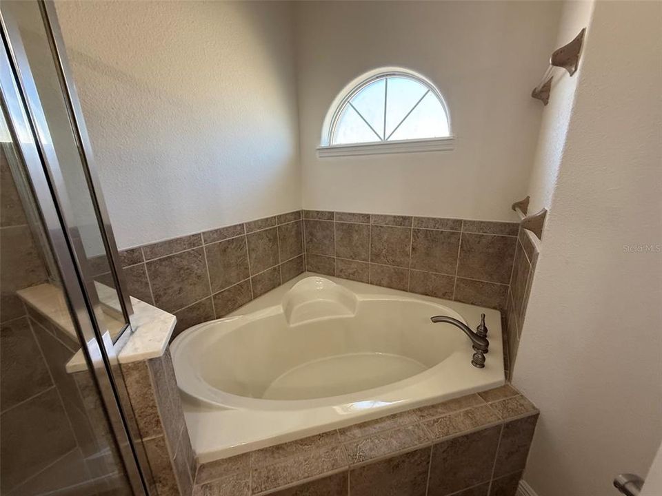 В аренду: $2,295 (3 спален, 2 ванн, 1772 Квадратных фут)