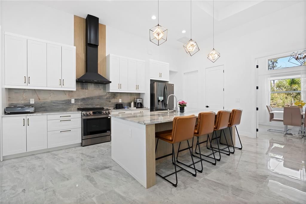 На продажу: $578,900 (3 спален, 4 ванн, 2018 Квадратных фут)