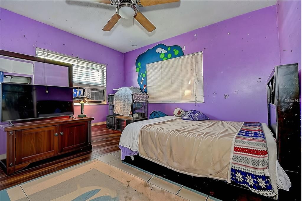 For Sale: $344,900 (4 beds, 1 baths, 1134 Square Feet)