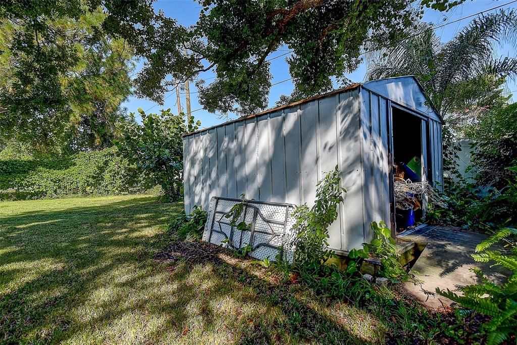 For Sale: $344,900 (4 beds, 1 baths, 1134 Square Feet)