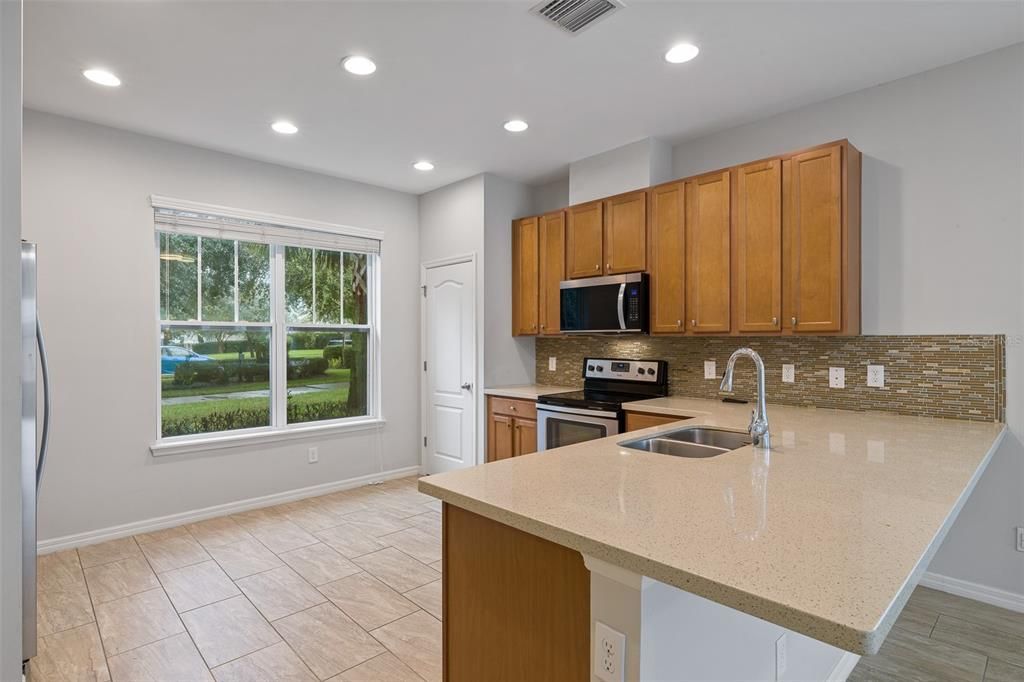 For Rent: $2,850 (3 beds, 2 baths, 1724 Square Feet)
