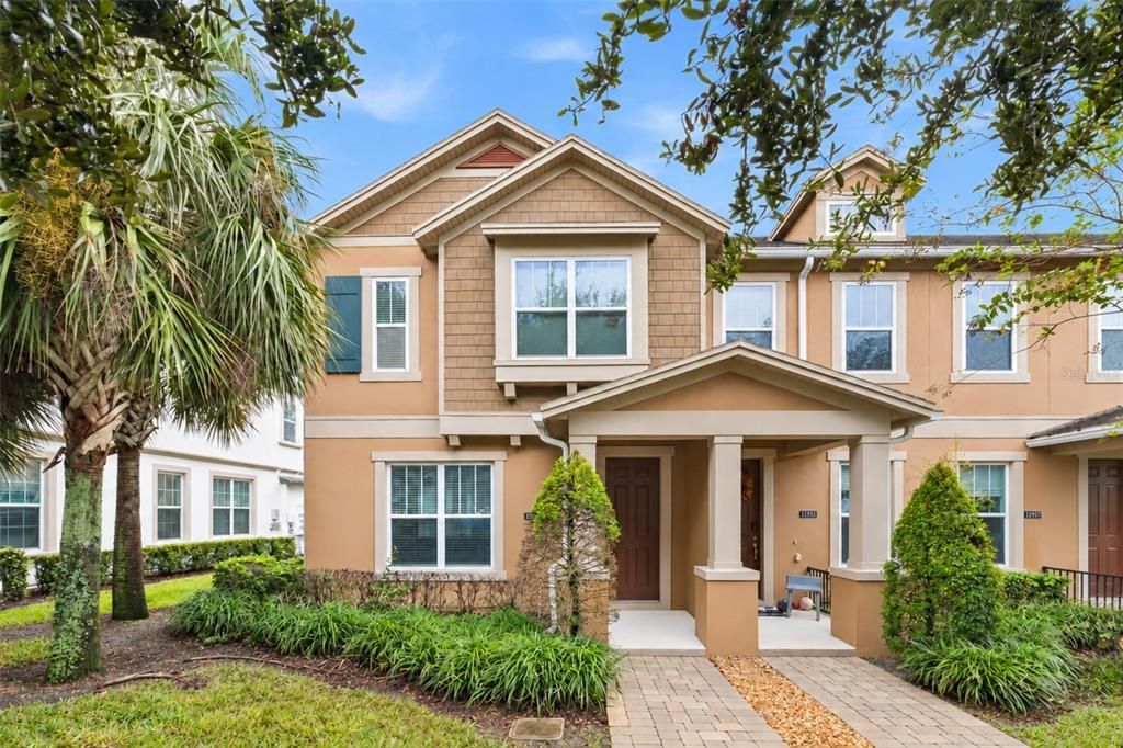 For Rent: $2,850 (3 beds, 2 baths, 1724 Square Feet)