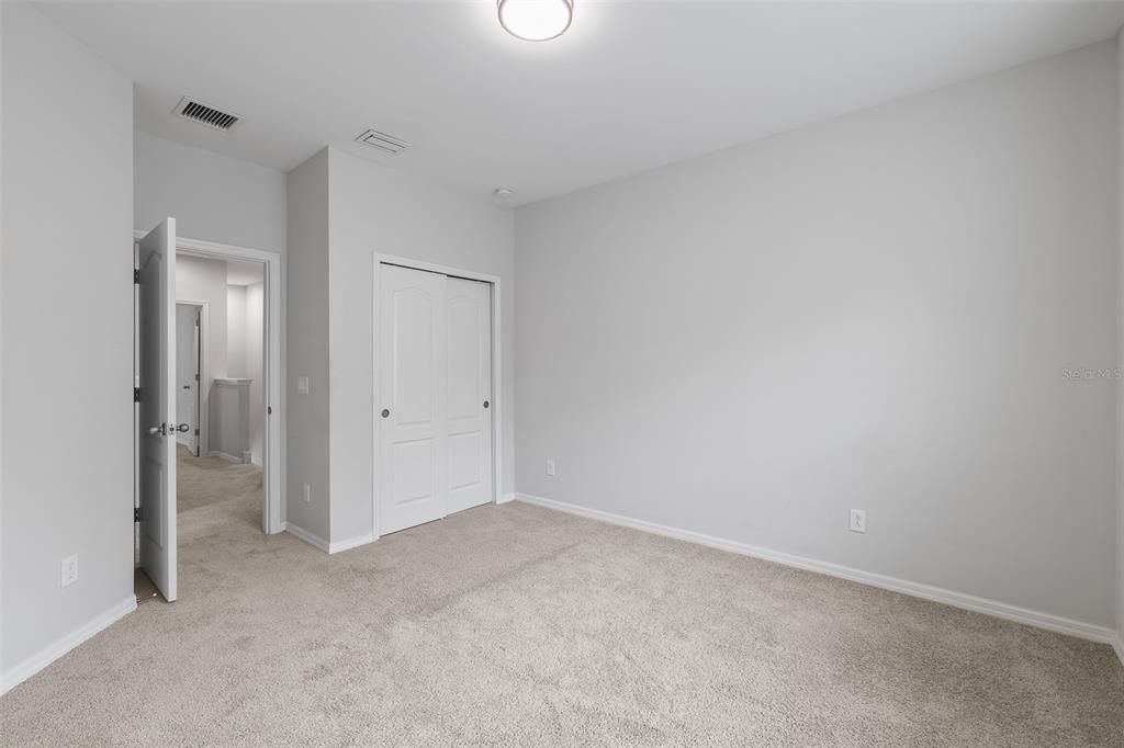 For Rent: $2,850 (3 beds, 2 baths, 1724 Square Feet)