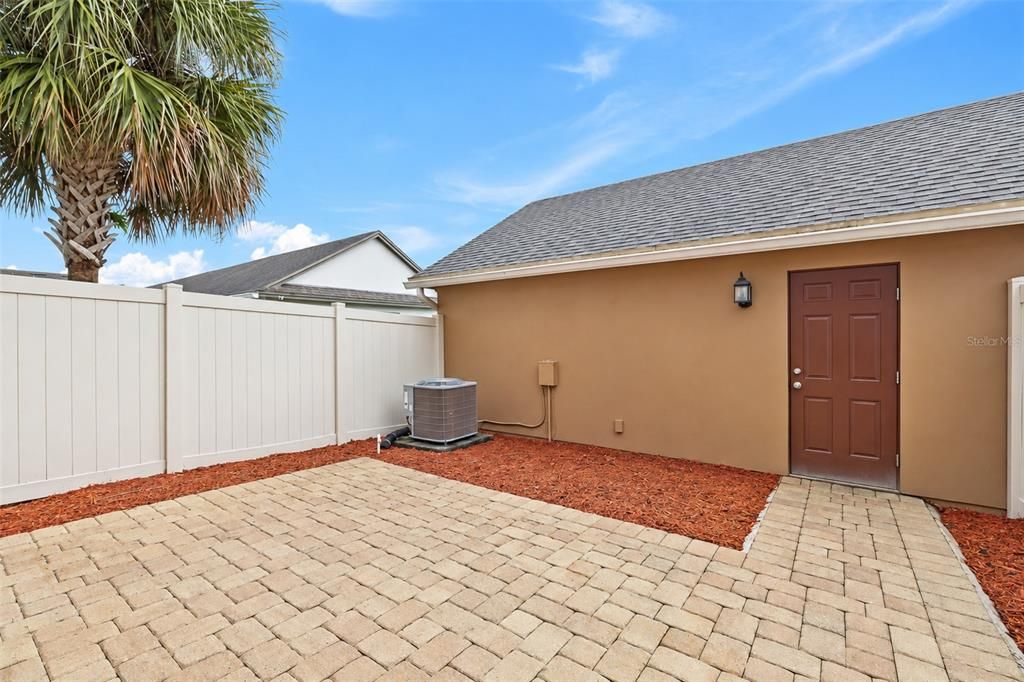 For Rent: $2,850 (3 beds, 2 baths, 1724 Square Feet)