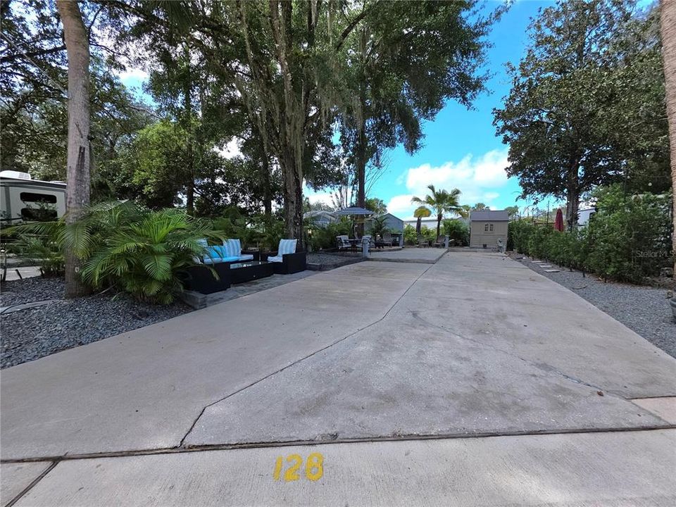 На продажу: $129,000 (0.05 acres)