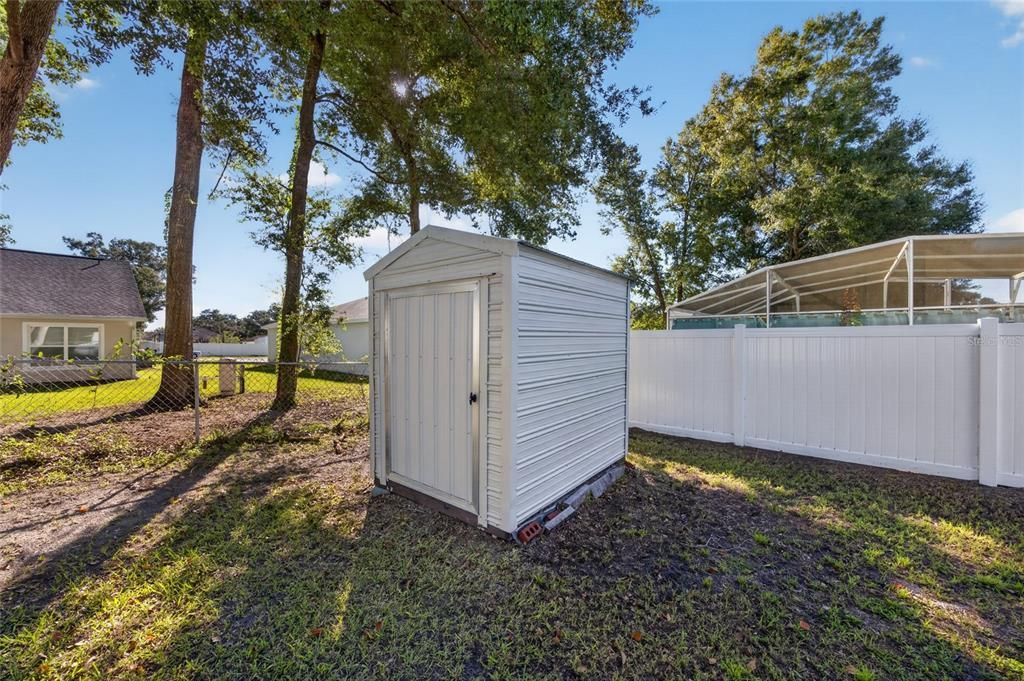 En Venta: $325,000 (3 camas, 2 baños, 2209 Pies cuadrados)