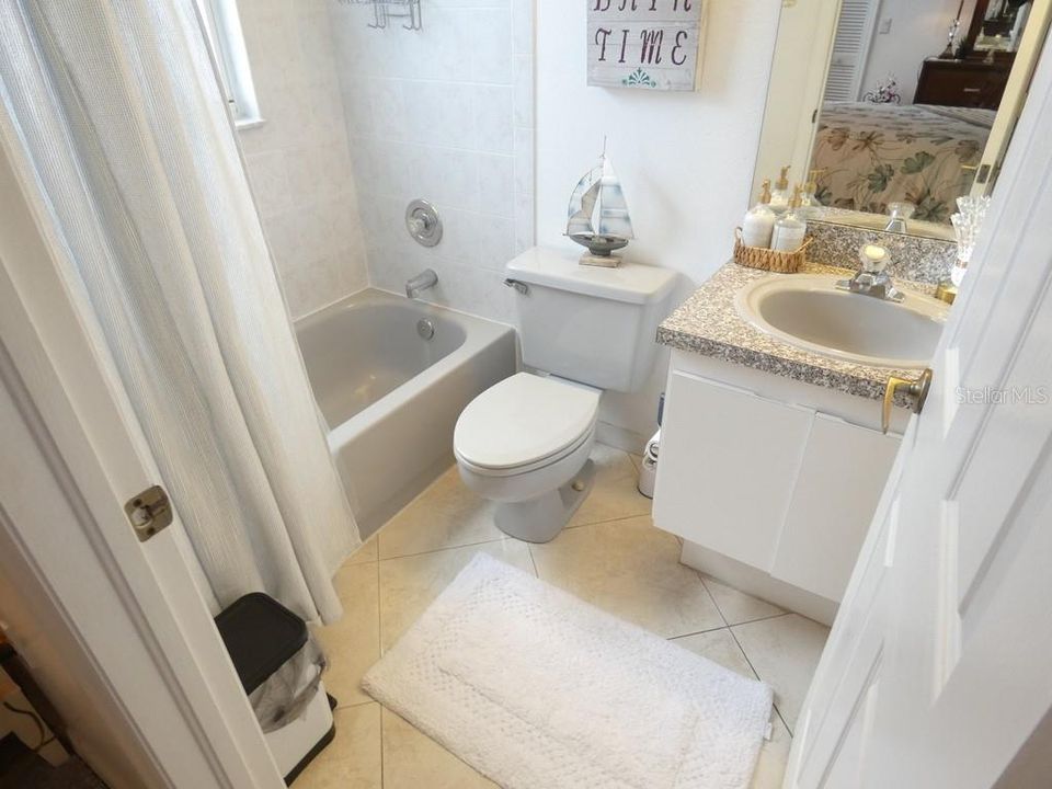 En Venta: $419,900 (3 camas, 3 baños, 1916 Pies cuadrados)