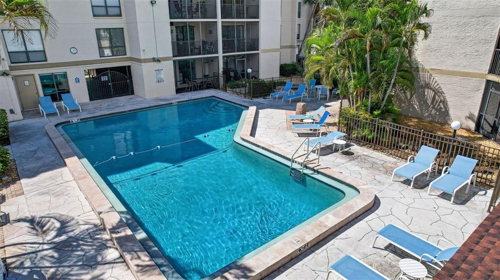 En Venta: $449,000 (2 camas, 2 baños, 1101 Pies cuadrados)