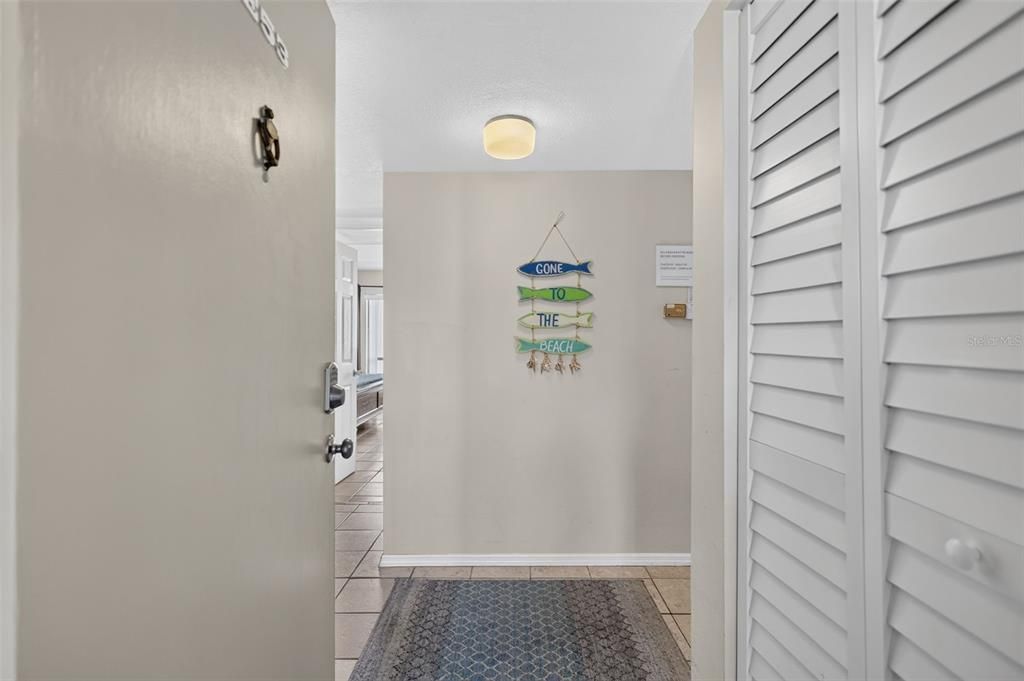 En Venta: $449,000 (2 camas, 2 baños, 1101 Pies cuadrados)