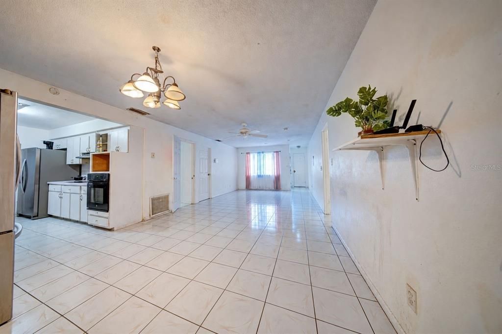 En Venta: $550,000 (3 camas, 2 baños, 1433 Pies cuadrados)