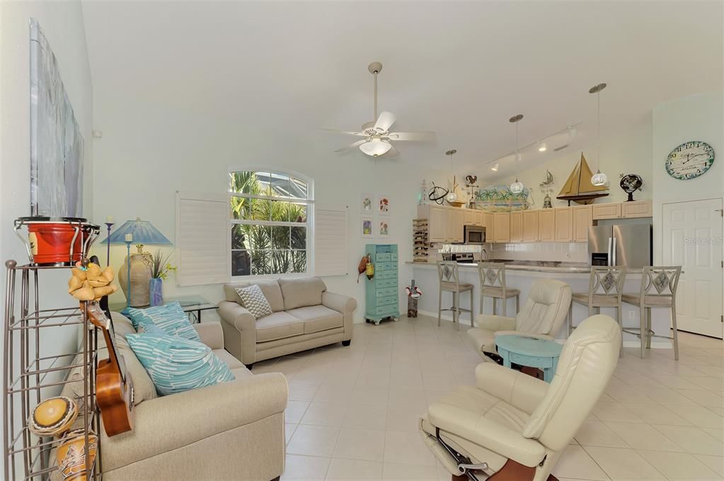 For Sale: $695,000 (3 beds, 2 baths, 1718 Square Feet)