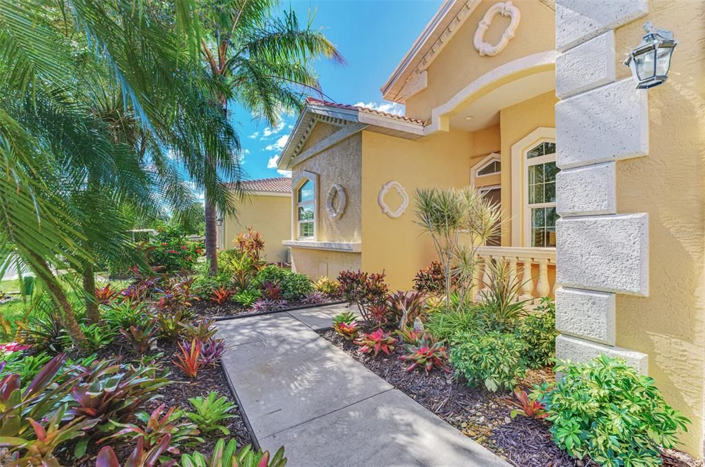 For Sale: $695,000 (3 beds, 2 baths, 1718 Square Feet)
