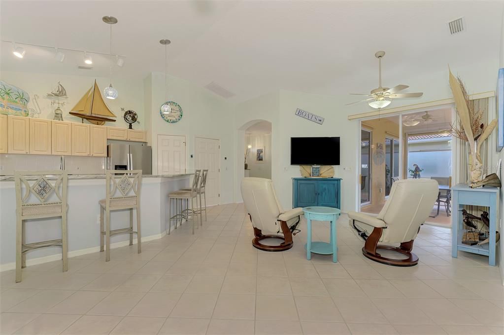 For Sale: $695,000 (3 beds, 2 baths, 1718 Square Feet)