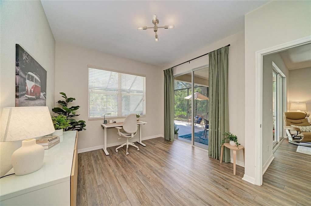 Activo con contrato: $519,000 (3 camas, 2 baños, 2075 Pies cuadrados)