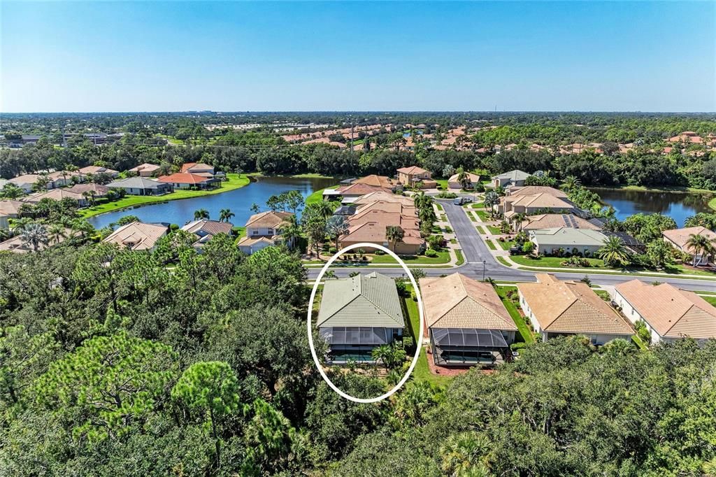 Activo con contrato: $519,000 (3 camas, 2 baños, 2075 Pies cuadrados)