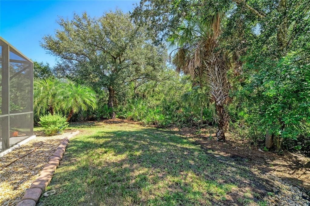 Activo con contrato: $519,000 (3 camas, 2 baños, 2075 Pies cuadrados)