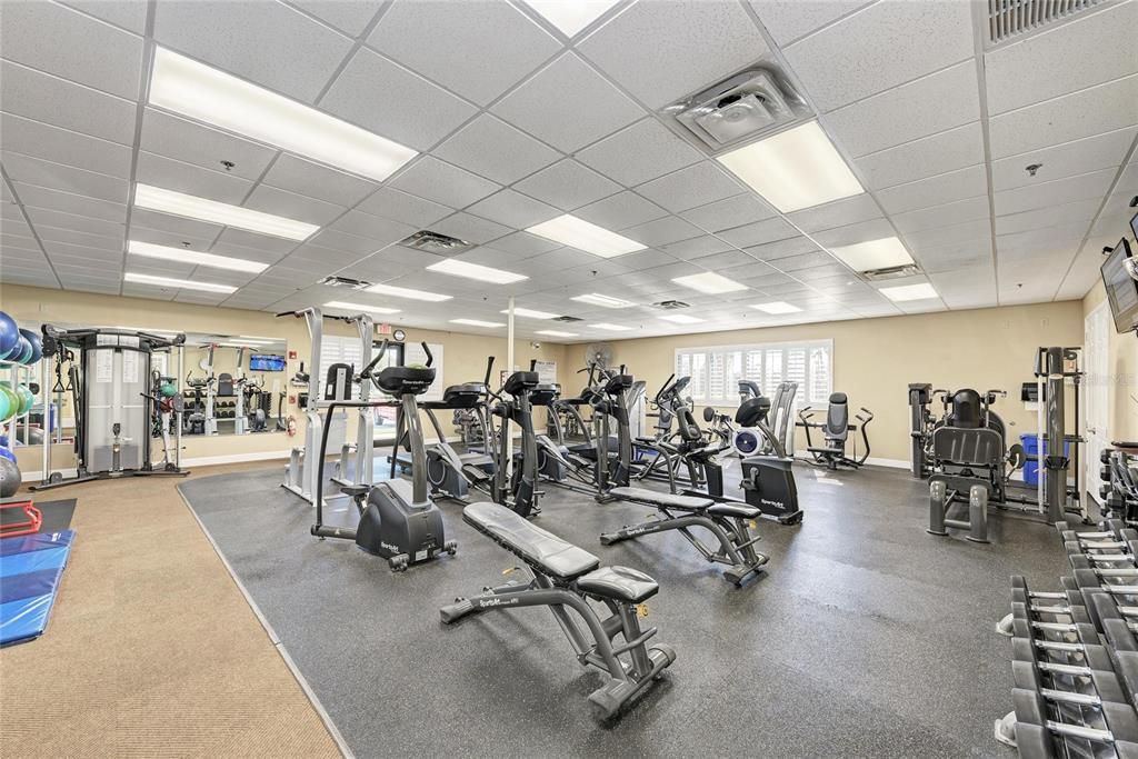 Activo con contrato: $519,000 (3 camas, 2 baños, 2075 Pies cuadrados)