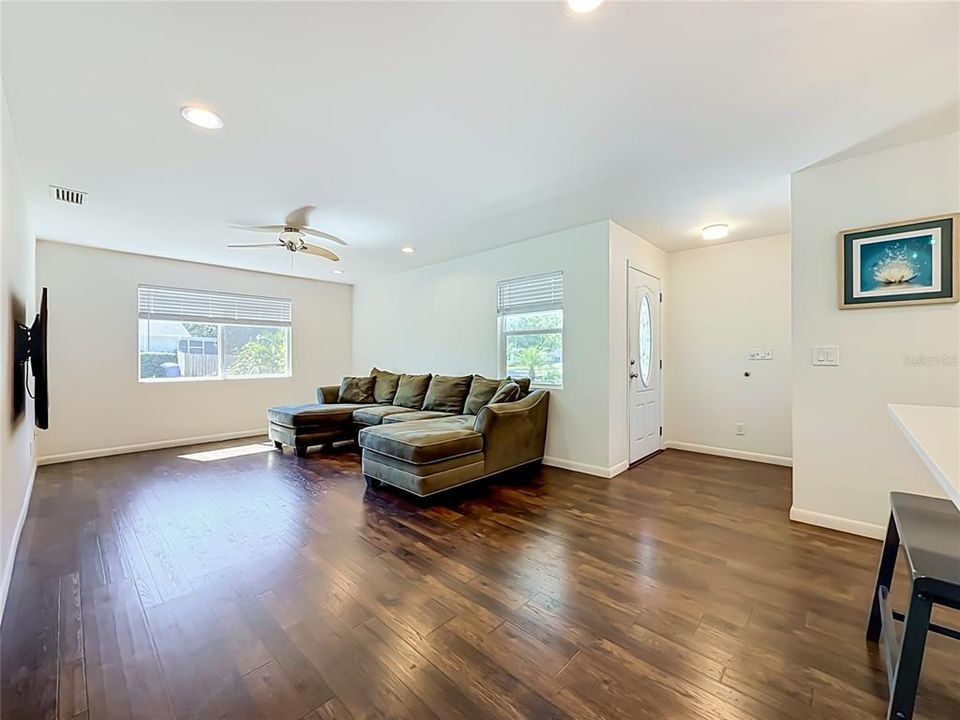 En Venta: $525,000 (3 camas, 2 baños, 1488 Pies cuadrados)