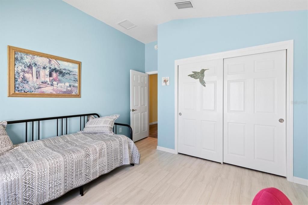 For Sale: $309,000 (2 beds, 2 baths, 1434 Square Feet)
