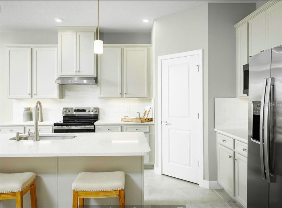 En Venta: $364,990 (4 camas, 2 baños, 1833 Pies cuadrados)