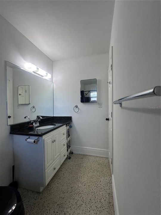 En Venta: $299,999 (2 camas, 1 baños, 709 Pies cuadrados)