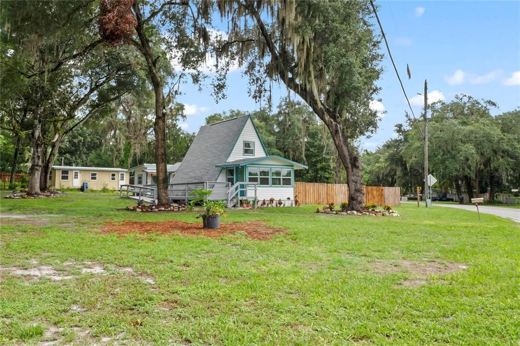 En Venta: $275,000 (2 camas, 2 baños, 904 Pies cuadrados)