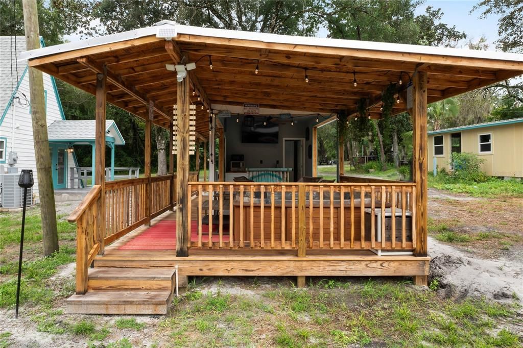 En Venta: $275,000 (2 camas, 2 baños, 904 Pies cuadrados)