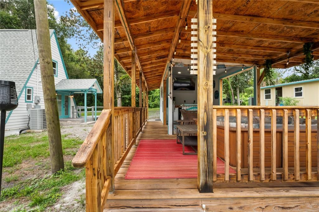 En Venta: $275,000 (2 camas, 2 baños, 904 Pies cuadrados)