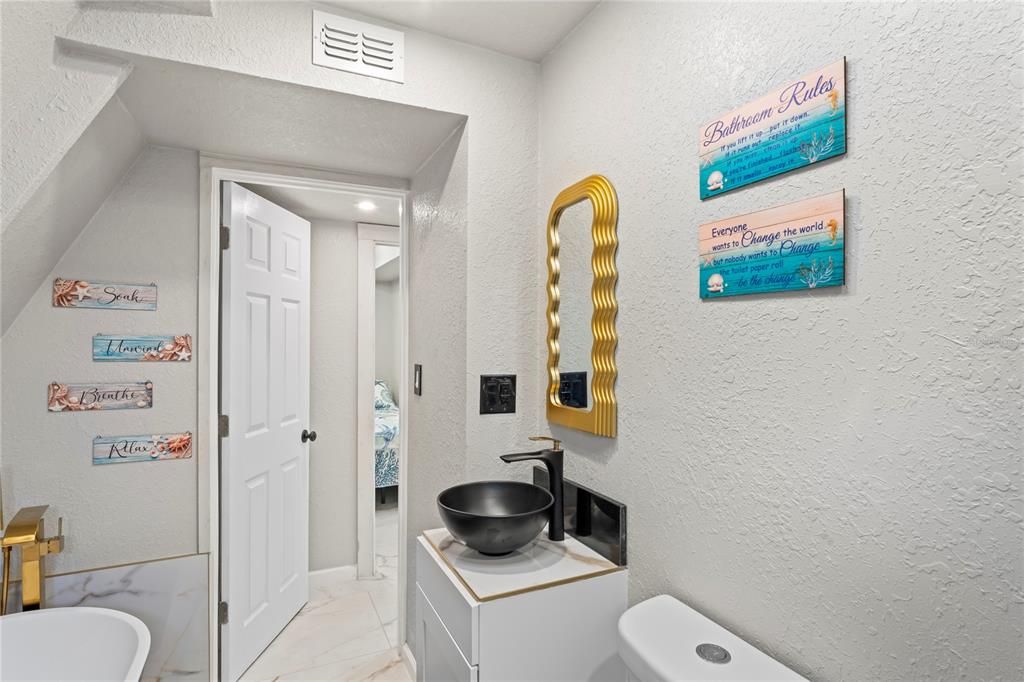 En Venta: $275,000 (2 camas, 2 baños, 904 Pies cuadrados)