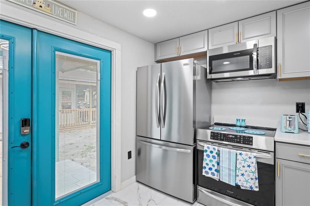 En Venta: $275,000 (2 camas, 2 baños, 904 Pies cuadrados)