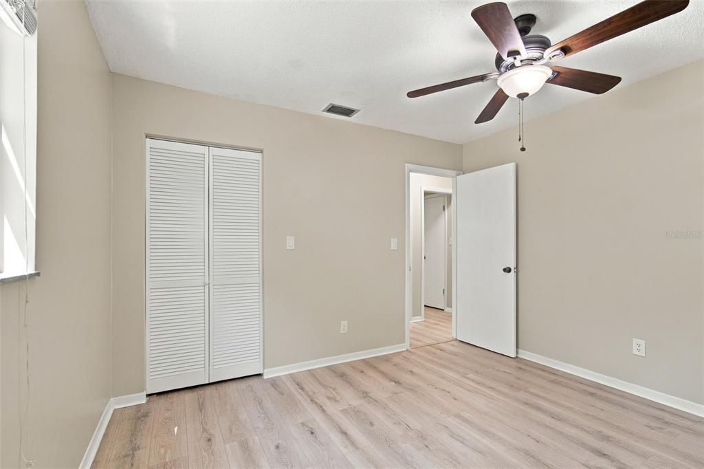 For Sale: $374,900 (3 beds, 2 baths, 1244 Square Feet)