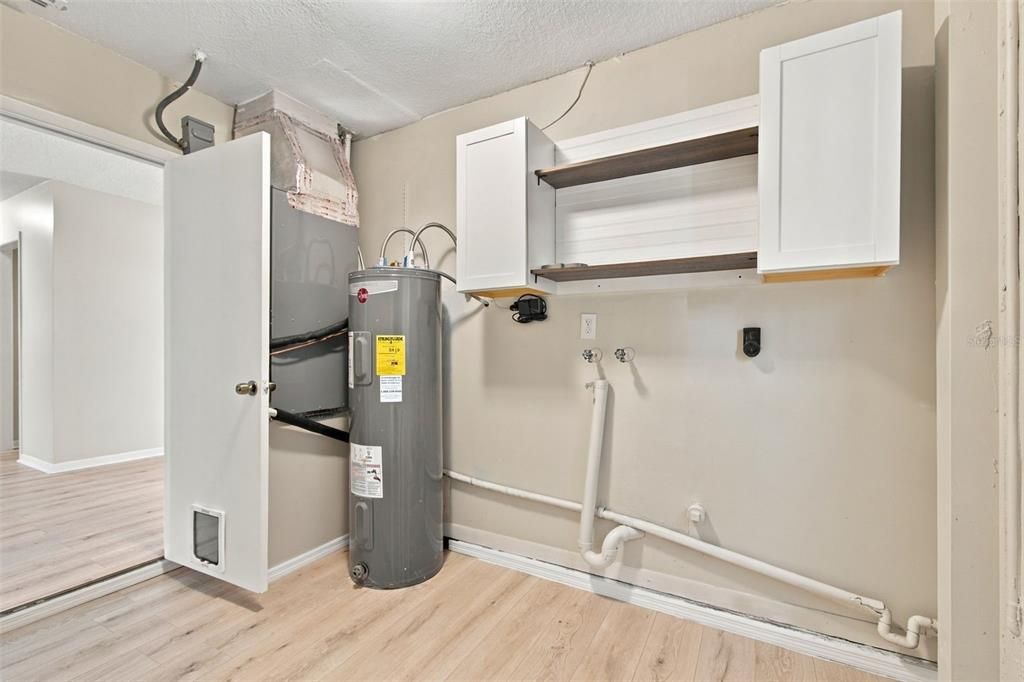 For Sale: $374,900 (3 beds, 2 baths, 1244 Square Feet)