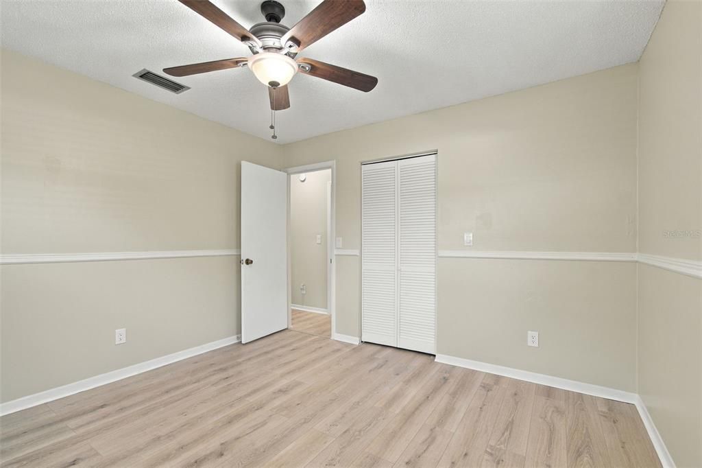 For Sale: $374,900 (3 beds, 2 baths, 1244 Square Feet)