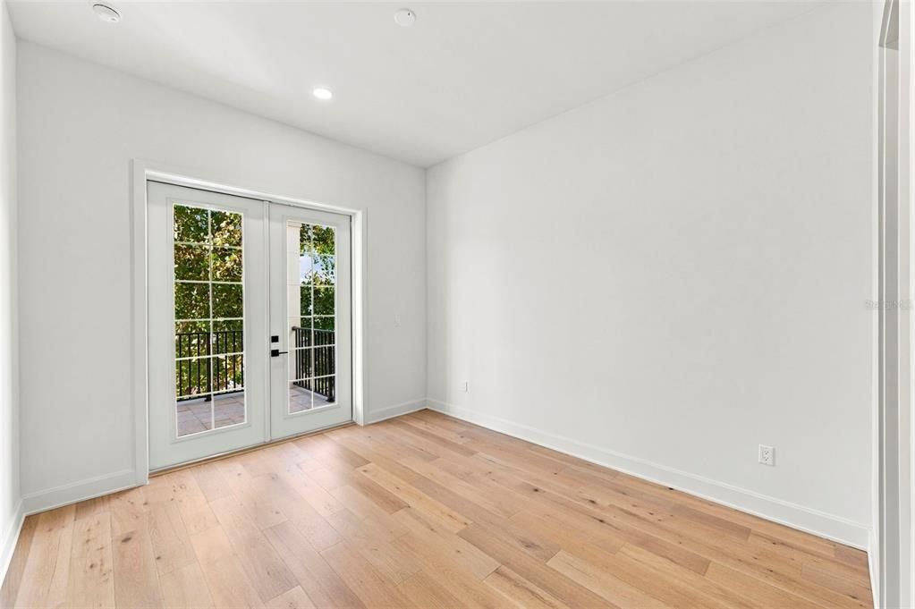 For Sale: $925,000 (3 beds, 3 baths, 2397 Square Feet)