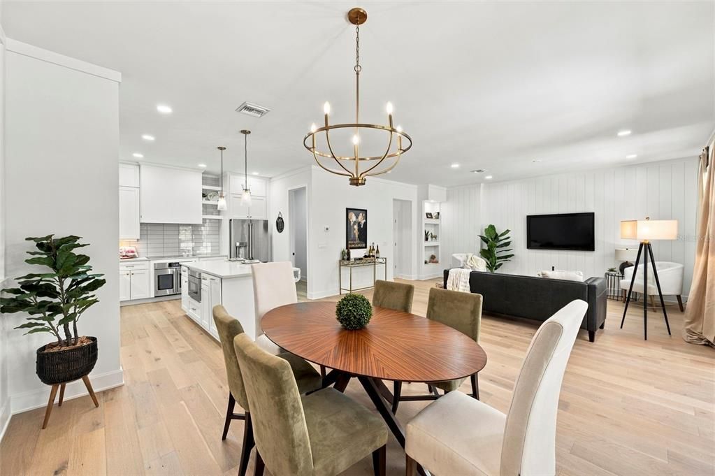 For Sale: $925,000 (3 beds, 3 baths, 2397 Square Feet)