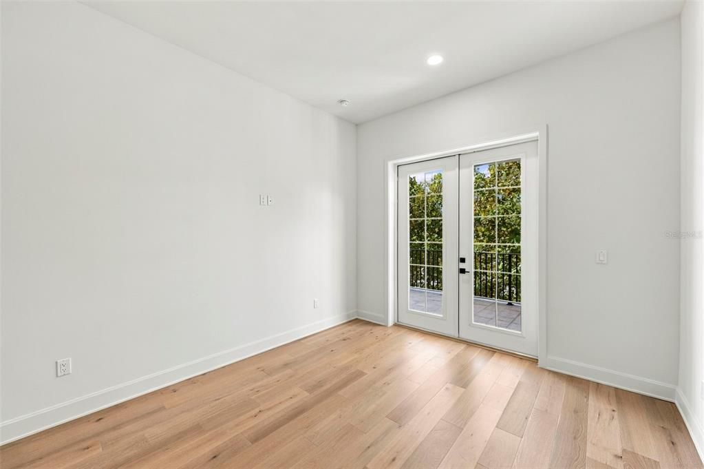For Sale: $925,000 (3 beds, 3 baths, 2397 Square Feet)