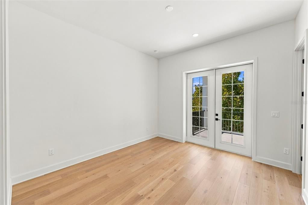 For Sale: $925,000 (3 beds, 3 baths, 2397 Square Feet)