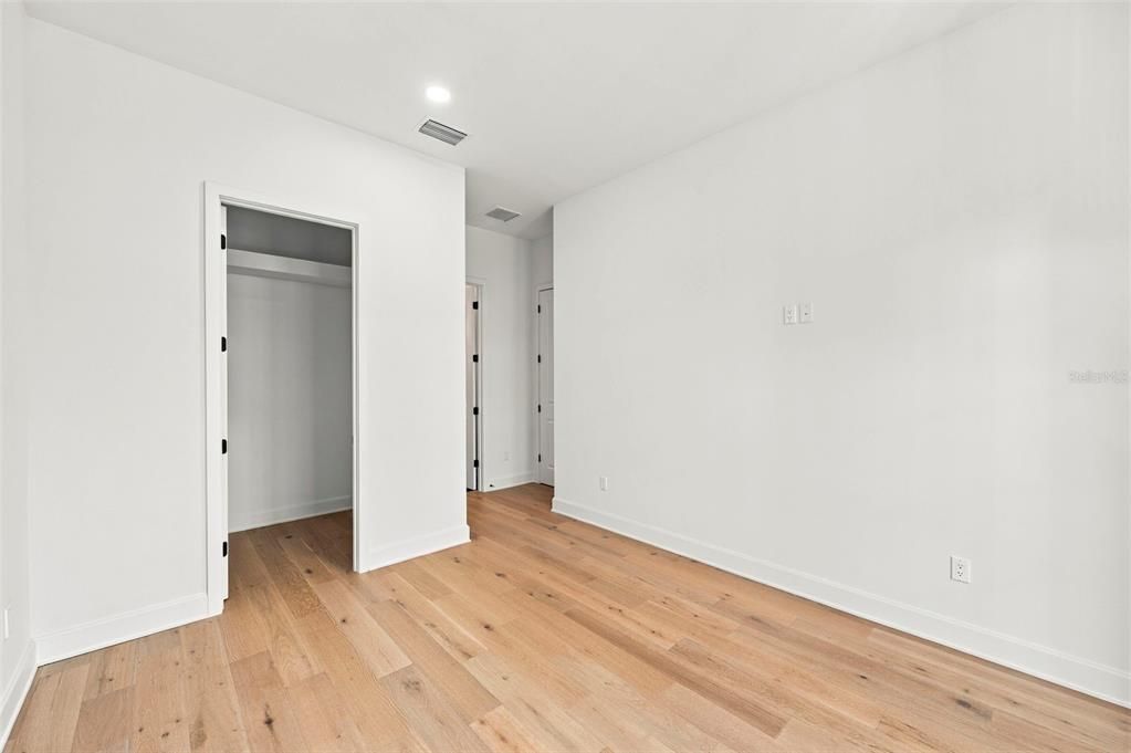 For Sale: $925,000 (3 beds, 3 baths, 2397 Square Feet)