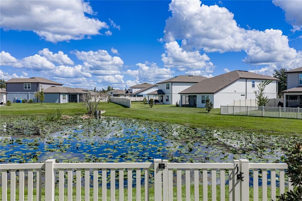 For Sale: $449,900 (5 beds, 3 baths, 2586 Square Feet)