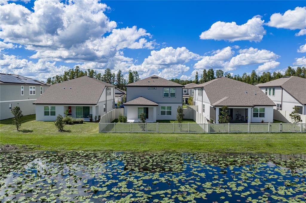 For Sale: $449,900 (5 beds, 3 baths, 2586 Square Feet)