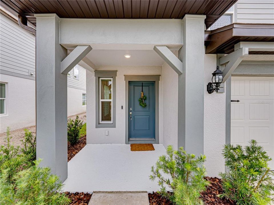 For Sale: $449,900 (5 beds, 3 baths, 2586 Square Feet)