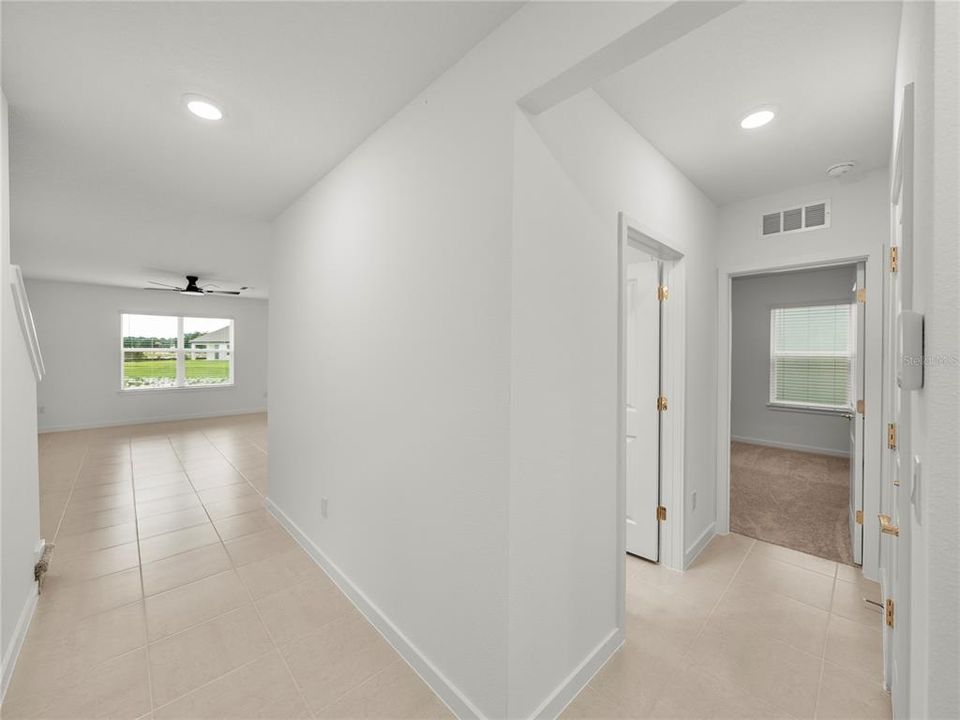 For Sale: $449,900 (5 beds, 3 baths, 2586 Square Feet)